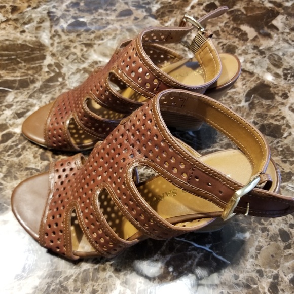 Franco Sarto ❤ Brown Wedge Gavel Sandals - Picture 3 of 8
